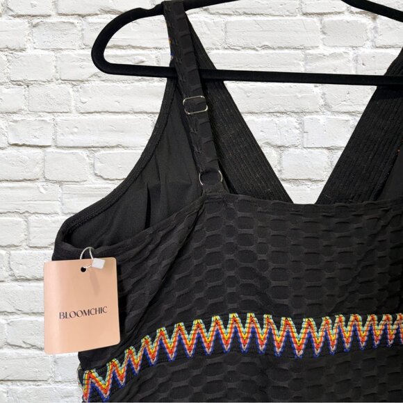 3X Contrast Black Textured One Piece Swimsuit NWT BLOOMCHIC - Picture 5 of 8